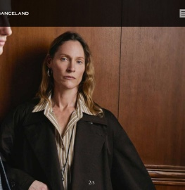 深圳市三石服饰有限公司